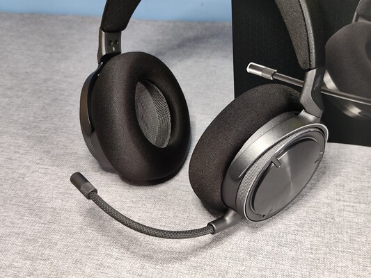 Corsair Virtuoso Max Wireless Headset