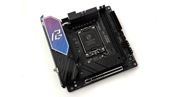 ASRock Phantom Gaming B860I Lightning WiFi